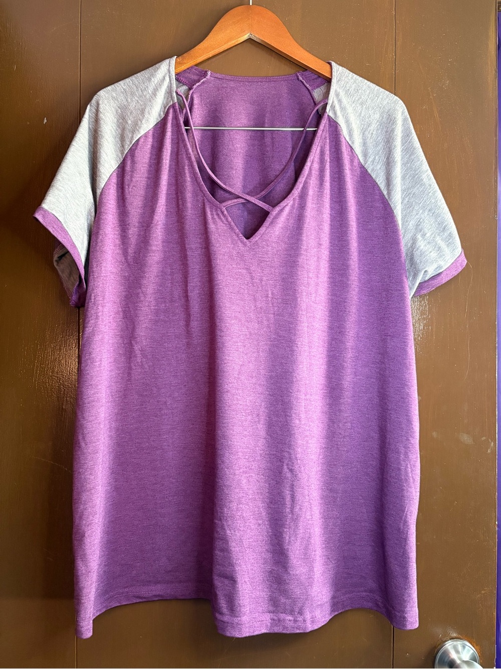 Purple Contrast-Sleeve Crisscross V-Neck Women’s Top